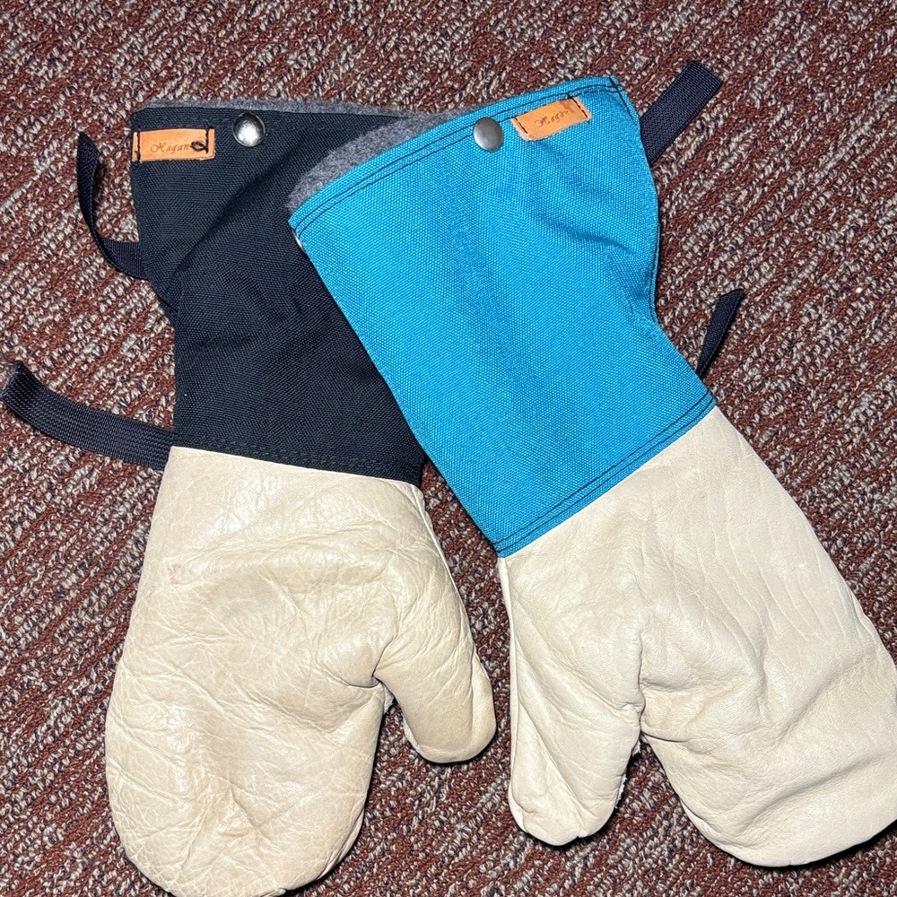 Vintage Hagan color block leather winter mittens chopper Blue/ Cream Mittens L